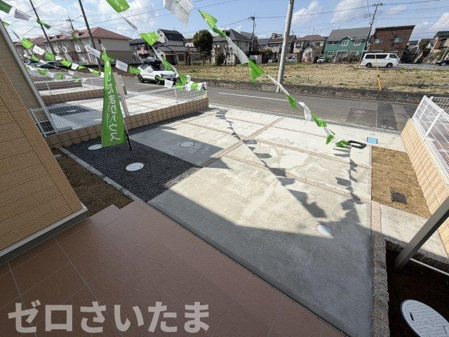 《仲介手数料無料》久喜市栗原４丁目4-2新築一戸建てリーブルガーデンの駐車場