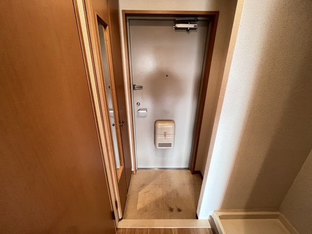 ヴィラハピネスの玄関