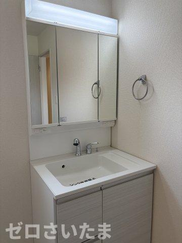 《仲介手数料無料》久喜市栗原４丁目4-2新築一戸建てリーブルガーデンの独立洗面台