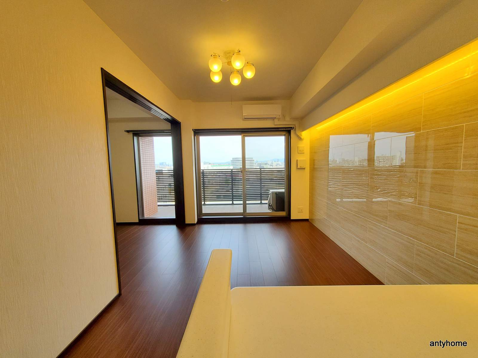 プレジオ御幣島　仲介手数料無料の居間・リビング