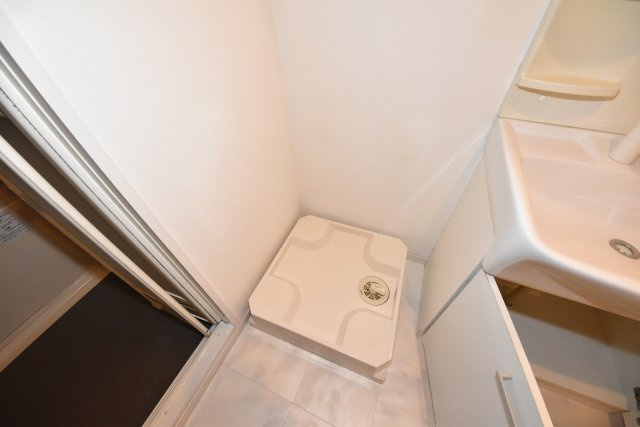 難波スカイハイツのランドリースペース