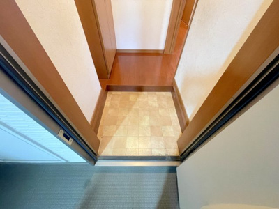 【玄関】 | ルシオ藤井寺