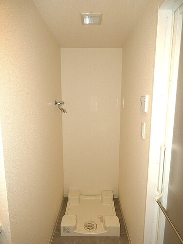 葛飾区新宿６丁目の賃貸マンションのその他|室内洗濯機置場　内装済