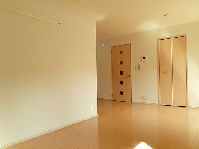 プリムローズＫⅣの居間・リビング