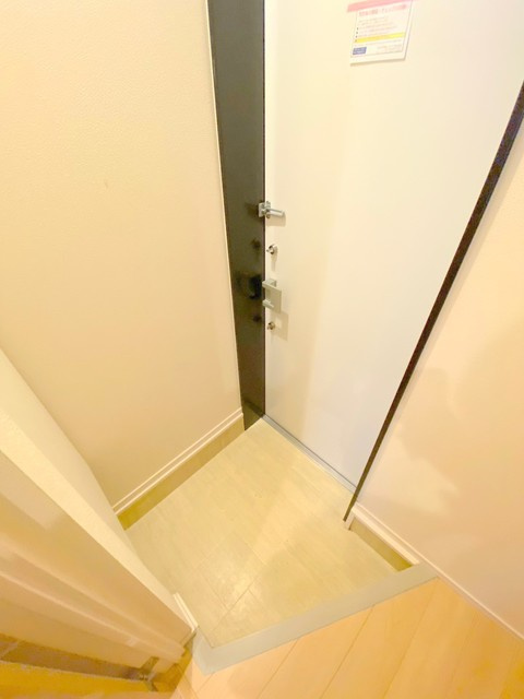 ジュヌセードルAの玄関