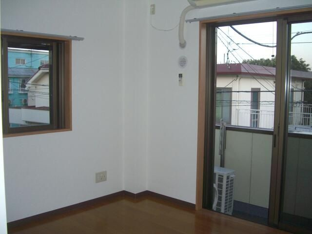 オリエンタル中河原の内装