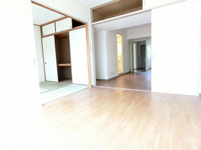 グリーンパーク藤の居間・リビング