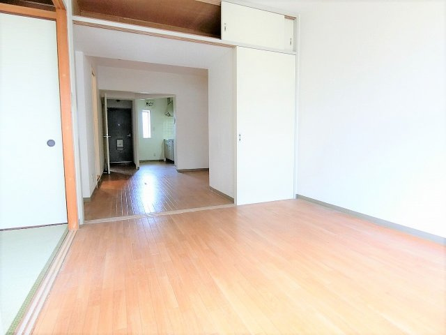 グリーンパーク藤の居間・リビング