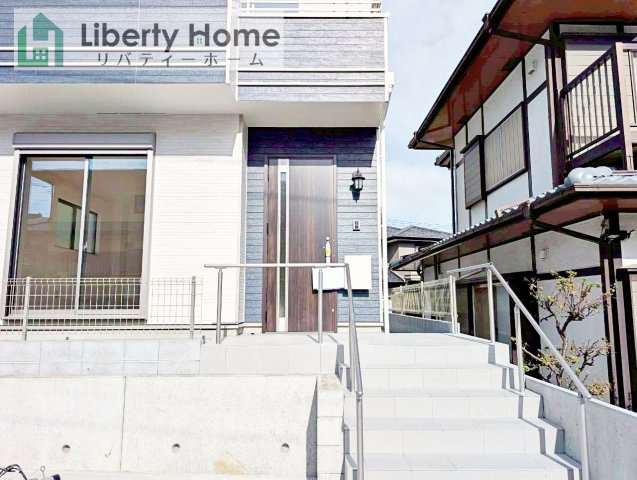 日立市森山町3期　新築戸建　2号棟のエントランス