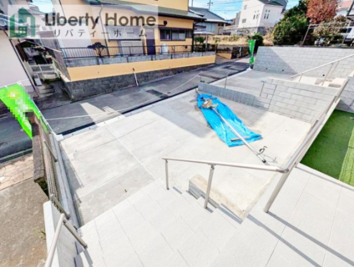 日立市森山町3期　新築戸建　2号棟の駐車場