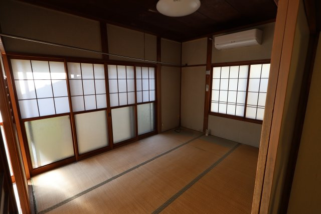 新潟県見附市今町5丁目　戸建ての和室