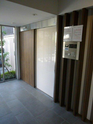 【ロビー】 | ラグジュアリーアパートメント赤羽西０１ |  