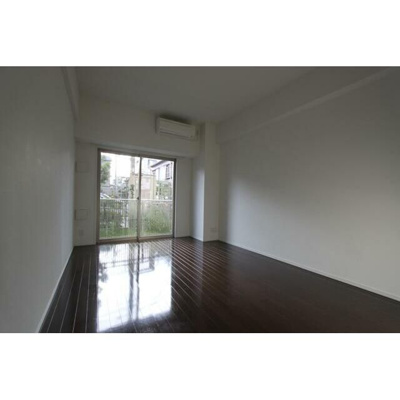 【居間・リビング】 | ラグジュアリーアパートメント赤羽西０１