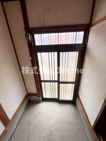 田中貸家（ユキオ東棟）の玄関