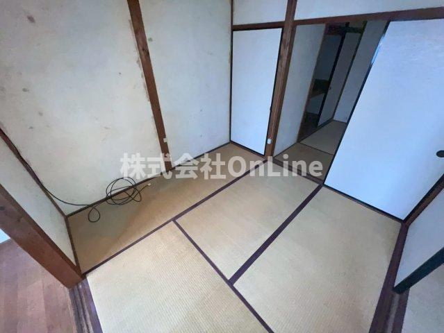 田中貸家（ユキオ東棟）の寝室