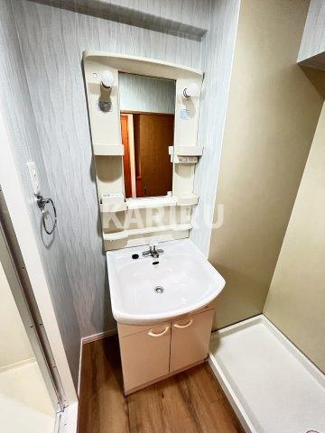 ウイングコート大和の独立洗面台