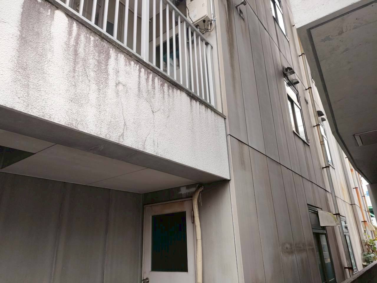 高知市 一棟アパートの外観