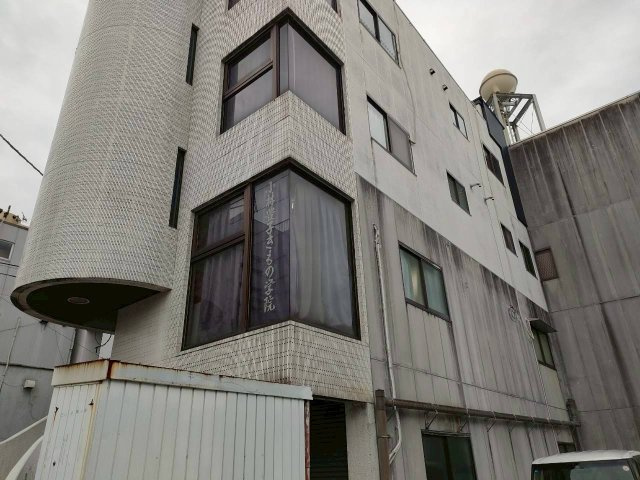 高知市 一棟アパートの外観