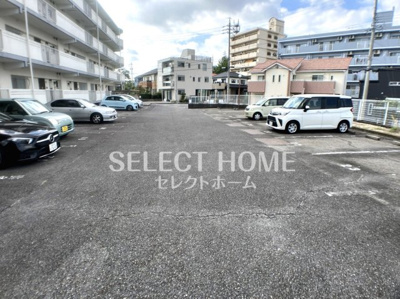 【駐車場】 | エスポワール南ヶ丘 | 駐車場完備です