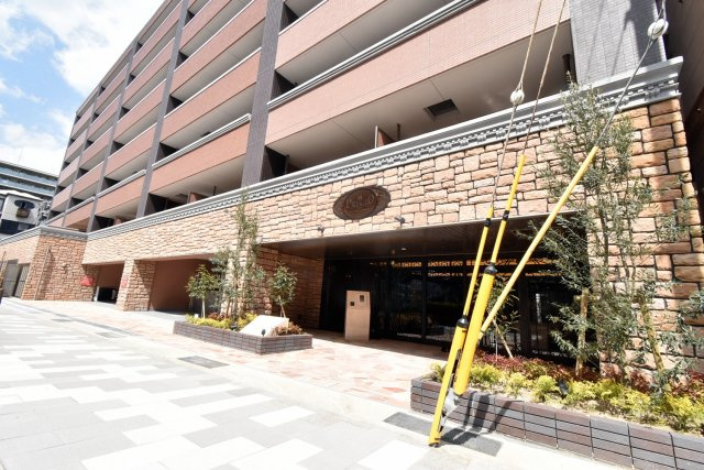 プレジオ西宮今津のエントランス