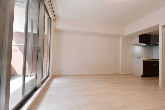 プレジオ西宮今津の居間・リビング