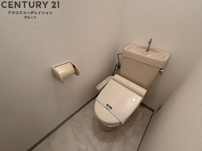 温水洗浄暖房便座ついてます