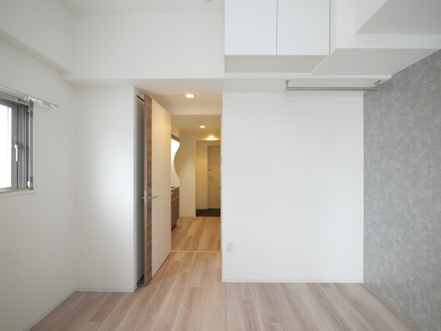 セレニテフラン新大阪の居間・リビング