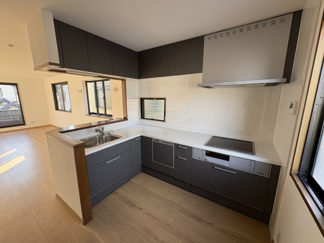 和歌山市小雑賀・中古戸建・116391のキッチン