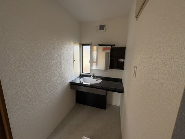 和歌山市小雑賀・中古戸建・116391の洗面所