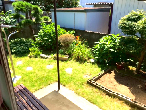 ひたちなか市幸町戸建ての庭|南向きなので陽当たり良好♪