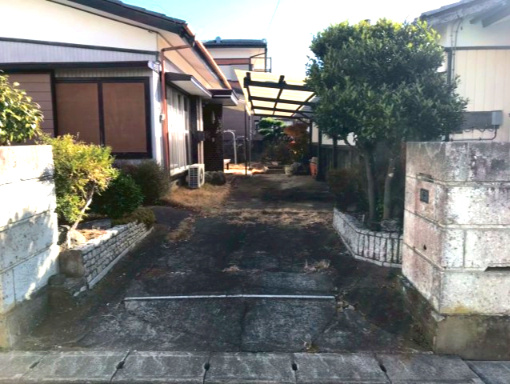 ひたちなか市幸町戸建てのその他|縦列3台可♪