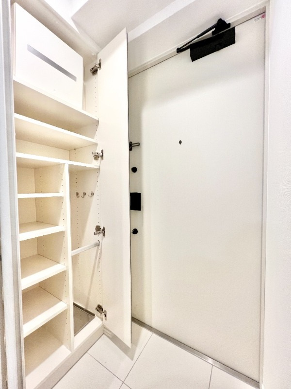 REALIZE蒲田Ⅱの玄関