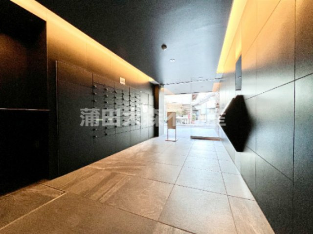 REALIZE蒲田Ⅱのエントランス