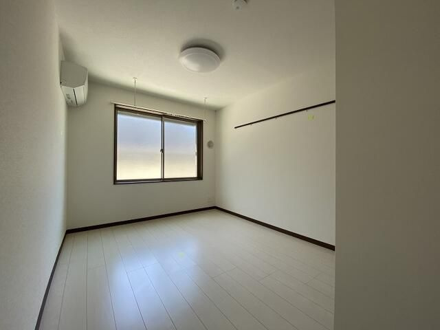 ウィンディ西川口の寝室