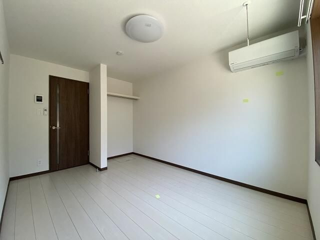 ウィンディ西川口の居間・リビング