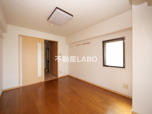 マツダ21の洋室