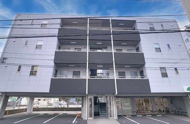 アイリスコートの外観