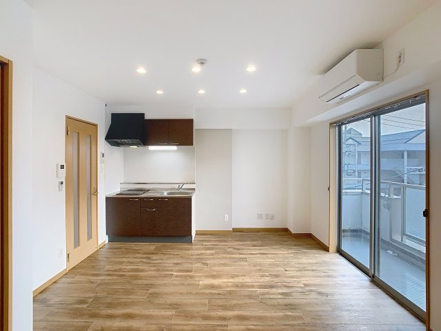 アイリスコートの居間・リビング