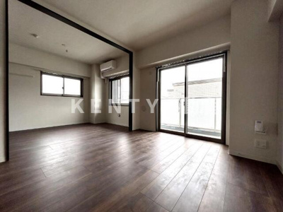 【居間・リビング】 | グランシャリオ新蒲田 | ゆったり過ごせる居間です