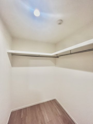 北五葉パーク・ホームズの収納|ウォークインクローゼット