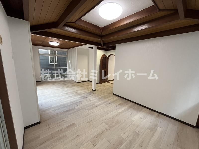 鯨岡マンション