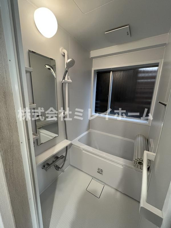 鯨岡マンションの浴室