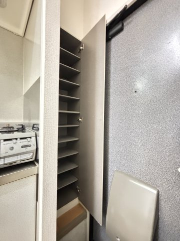 インペリアル　B棟の収納|イメージB112号室の写真