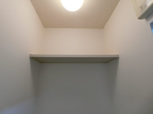 インペリアル　B棟の収納|イメージB112号室の写真