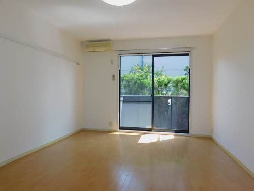 インペリアル　B棟の居間・リビング