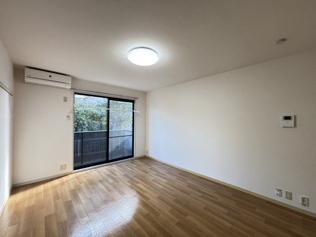 インペリアル　B棟の居間・リビング