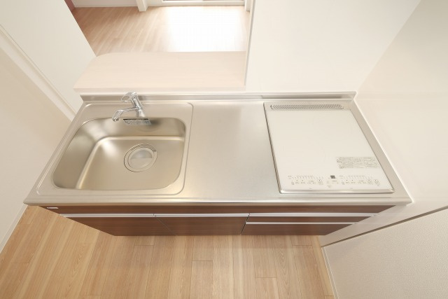 セレニテ新大阪グランデシュッドのキッチン