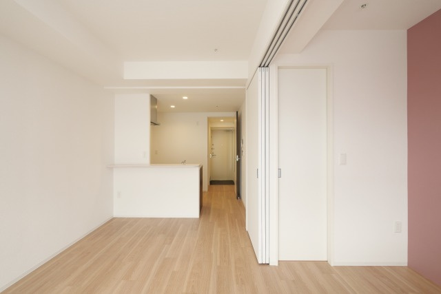 セレニテ新大阪グランデシュッドの居間・リビング