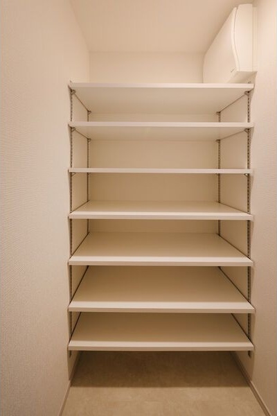 S-RESIDENCE堀田駅前futur(フチュール)の玄関