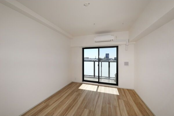 S-RESIDENCE堀田駅前futur(フチュール)の居間・リビング